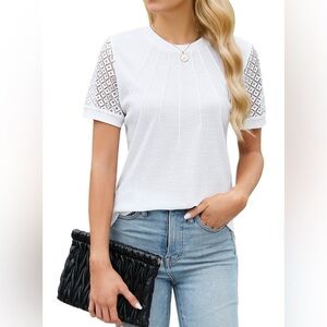 B Women’s White Thermal and Lace Short Sleeve Top, Size Medium
